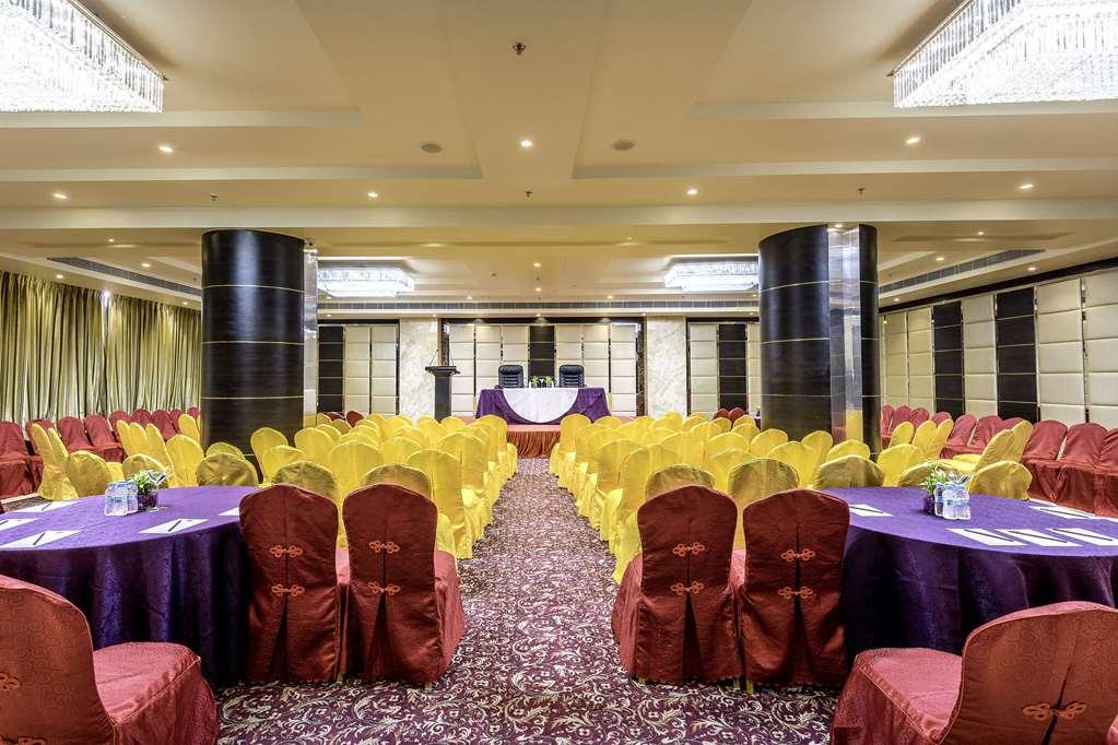 Clarion Inn Jaipur Kukas Udogodnienia zdjęcie
