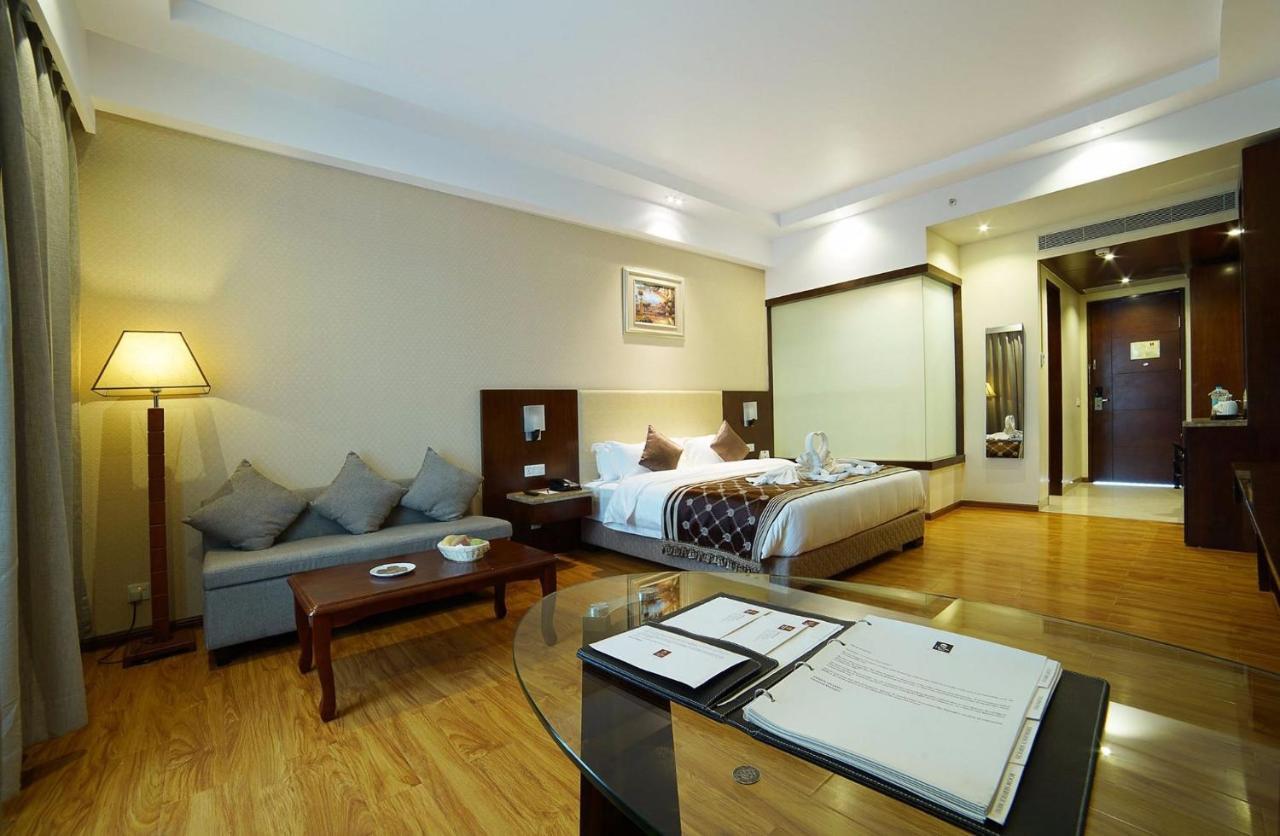 Clarion Inn Jaipur Kukas Zewnętrze zdjęcie