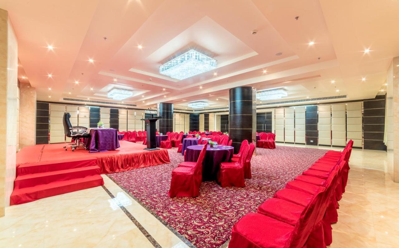Clarion Inn Jaipur Kukas Zewnętrze zdjęcie